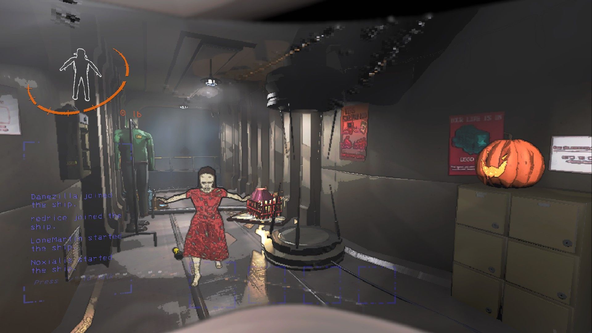 Девушка-призрак нападает на игрока на корабле в Lethal Company