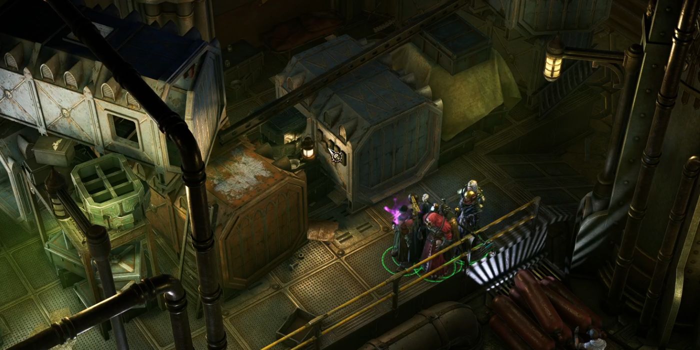 Сторона, стоящая перед запертым контейнером в космопорту в Warhammer 40k Rogue Trader